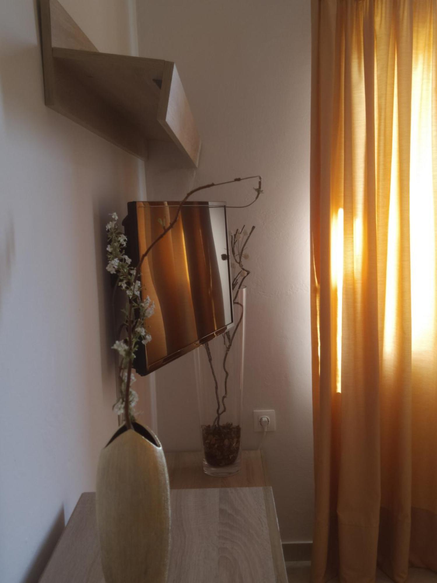 Roza'S Home And Studios Benitses  Kamer foto